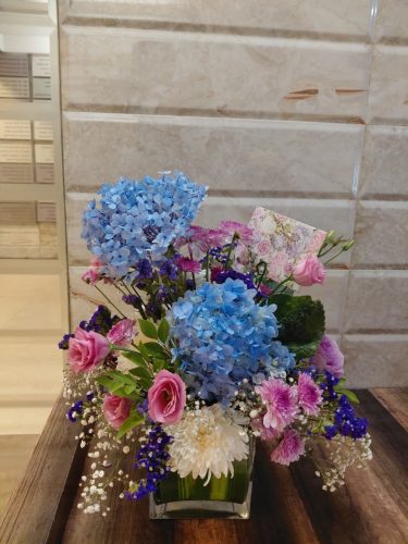 Real Original Flowers Hydrangea and Orchid Table Arrangement photo review